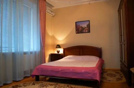 Complex Uhnovych - 14