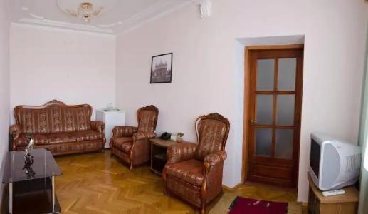 Complex Uhnovych - 1