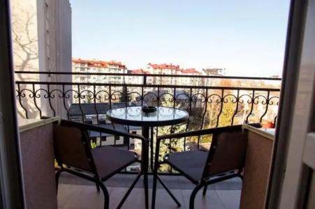 Complex Uhnovych - 22