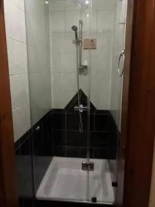 Complex Uhnovych - 27