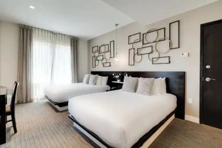 Iberostar Waves Berkeley Shore - 46