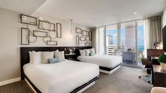 Iberostar Waves Berkeley Shore - 40