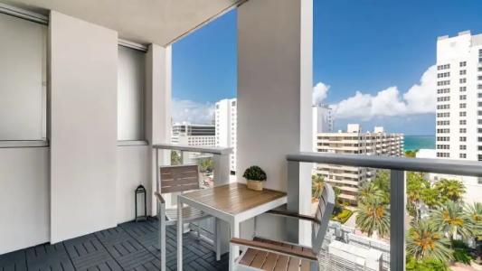 Iberostar Waves Berkeley Shore - 58