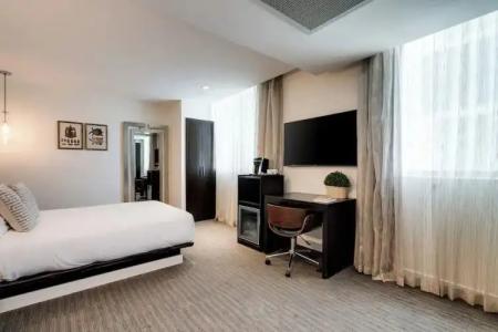 Iberostar Waves Berkeley Shore - 60