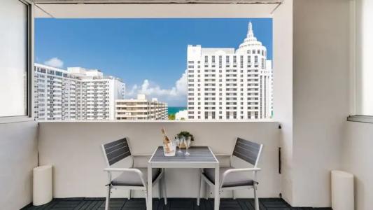 Iberostar Waves Berkeley Shore - 59