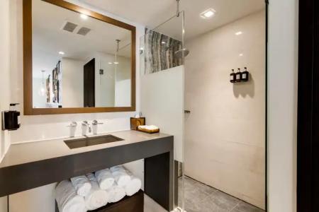 Iberostar Waves Berkeley Shore - 8