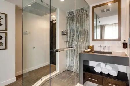 Iberostar Waves Berkeley Shore - 63