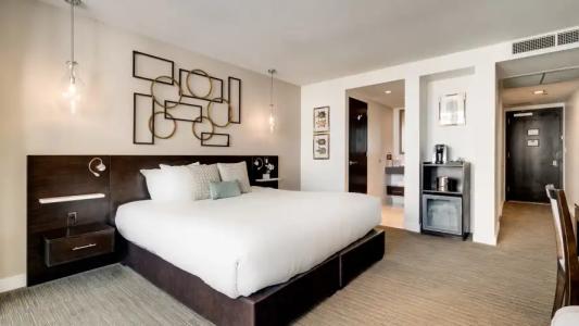 Iberostar Waves Berkeley Shore - 68