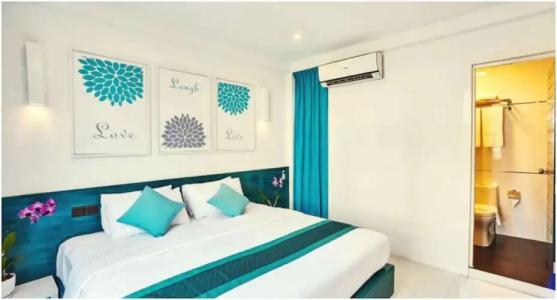 Planktons Beach - 70