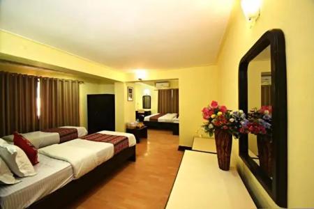 Sacred Boutique - 28