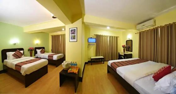 Sacred Boutique - 36