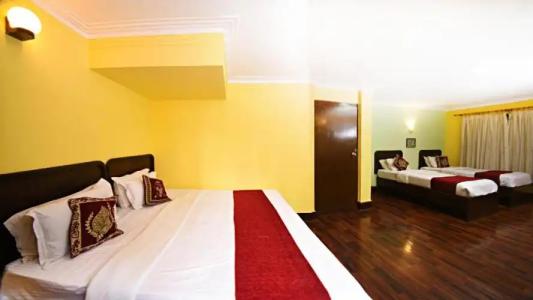 Sacred Boutique - 35