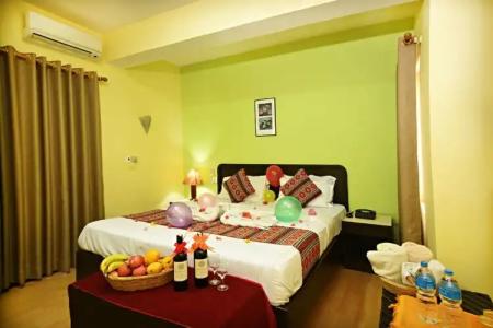 Sacred Boutique - 84