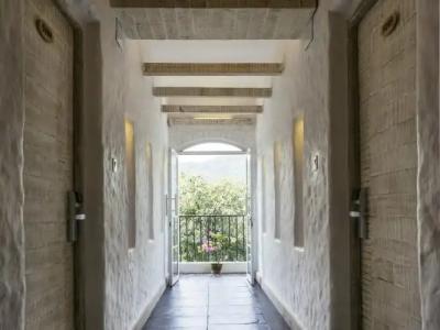 Glacier and Spa - 14