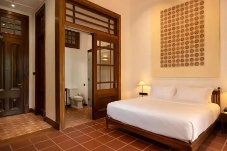 Suisse Kandy - since 1890 - 50