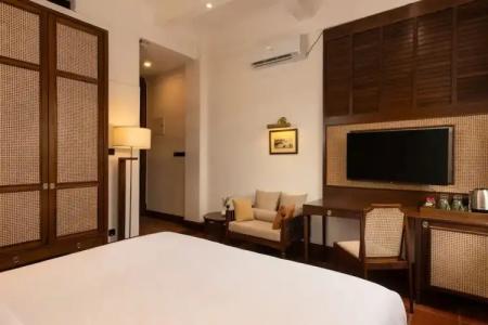 Suisse Kandy - since 1890 - 18