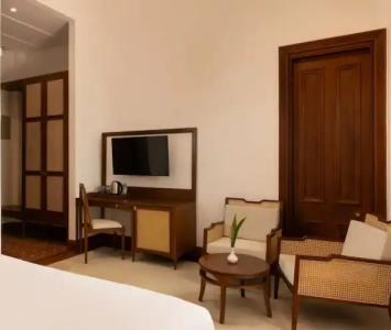 Suisse Kandy - since 1890 - 45