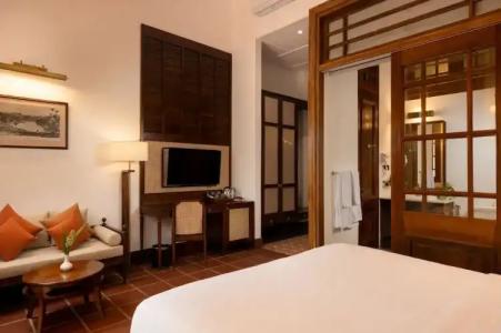 Suisse Kandy - since 1890 - 49