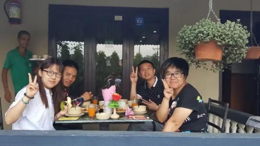 Chitwan Village Resort - 18