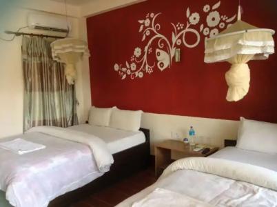 Eden Jungle Resort - 1