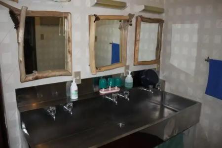 Alpine Backpackers - Hostel - 10