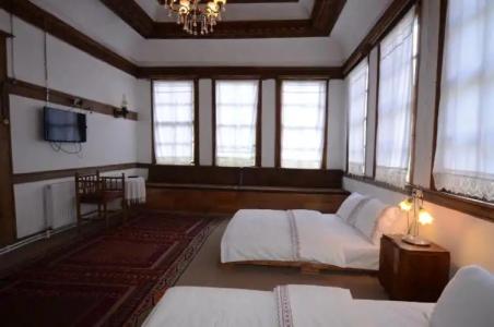 Ilk Pension - 28