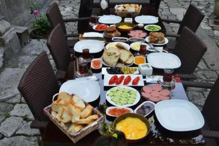 Ilk Pension - 26