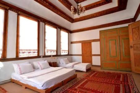 Ilk Pension - 33