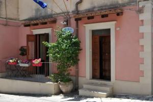 Il Giardino di Pietra, Noto