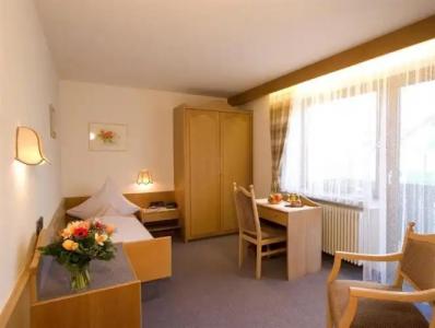 Kurgarni Dornröschen - 1