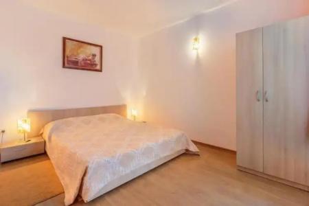 Via Pontica 123 - 16