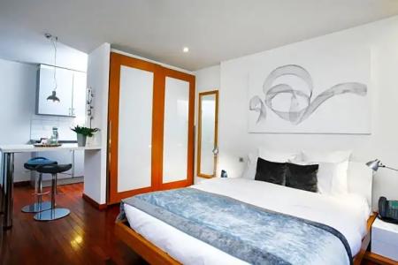 La Cour Des Augustins Boutique Gallery Design - 70