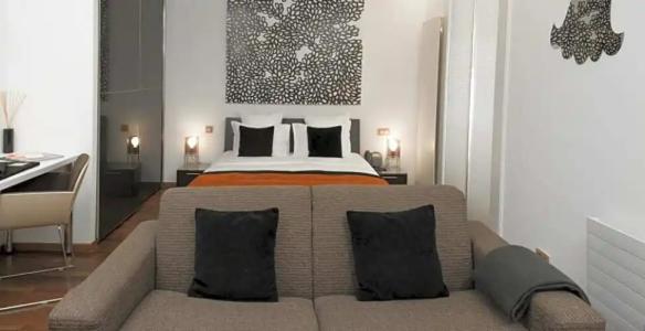 La Cour Des Augustins Boutique Gallery Design - 76