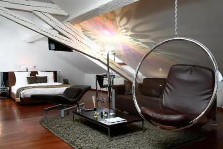 La Cour Des Augustins Boutique Gallery Design - 29