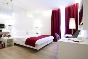 Tullia&Prisca Relais Guest house, Rome