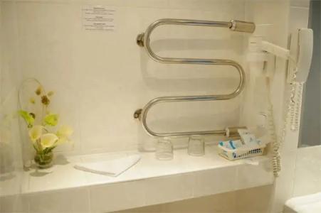 Спутник - 130