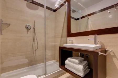 Intown Luxury House - 11