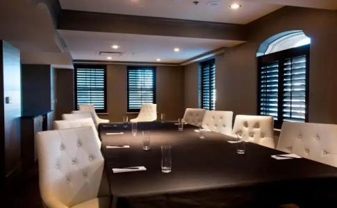 Ambassador Oklahoma City, Autograph Collection - 15