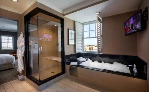 Ambassador Oklahoma City, Autograph Collection - 9