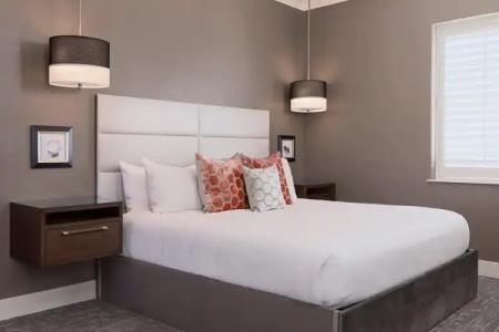 Ambassador Oklahoma City, Autograph Collection - 6