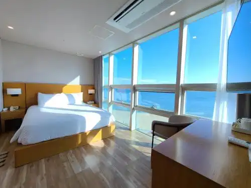 MS Haeundae - 2