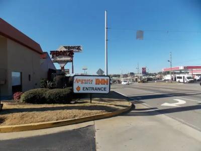 Augusta Best Inn - 11