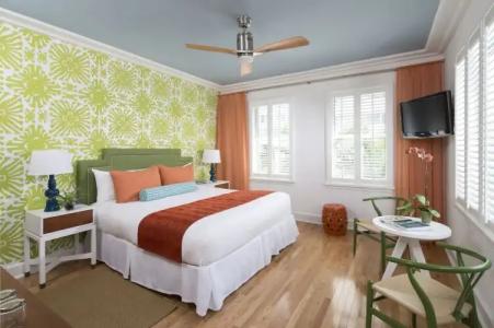 CIRCA 39 by IHG - 50