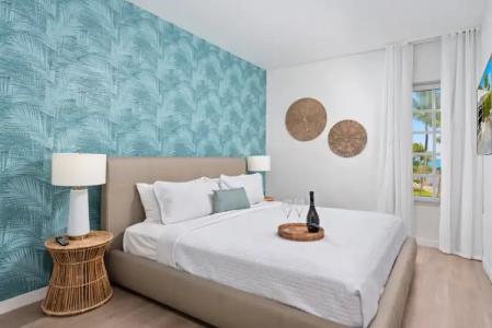 Bentley South Beach - 44