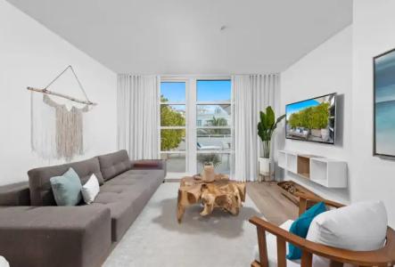 Bentley South Beach - 70