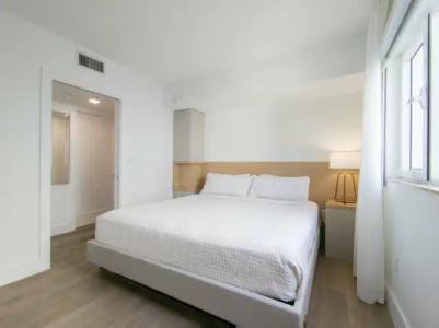 Bentley South Beach - 58