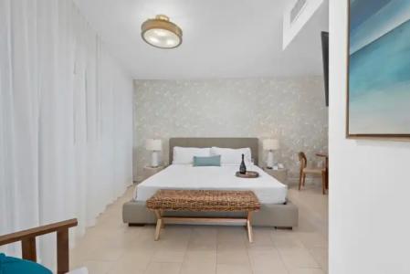 Bentley South Beach - 92