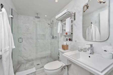 Bentley South Beach - 72