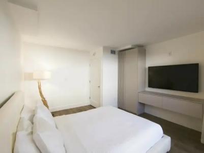 Bentley South Beach - 77