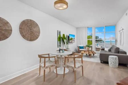 Bentley South Beach - 24